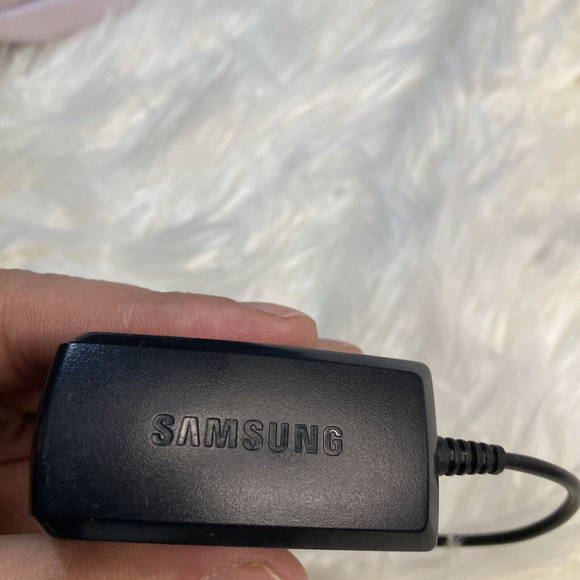 OEM Samsung ATADS10JBE 5.0V 0.7A AC Travel Charger Power Adapter Cable Cord Plug - Picture 5 of 7